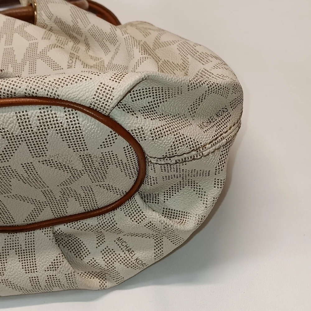 Michael Kors Signature Ring Tote East West Vanilla/Brown Leather Shoulder‎ Bag